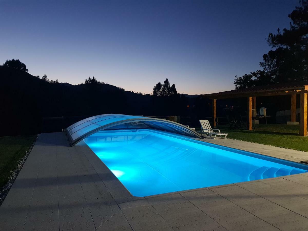 Quinta Da Tormenta -14 Pessoas- Cabeceiras De Basto 2 Casas E Piscina Privada 빌라 외부 사진